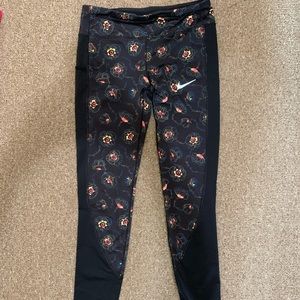 Nike leggings